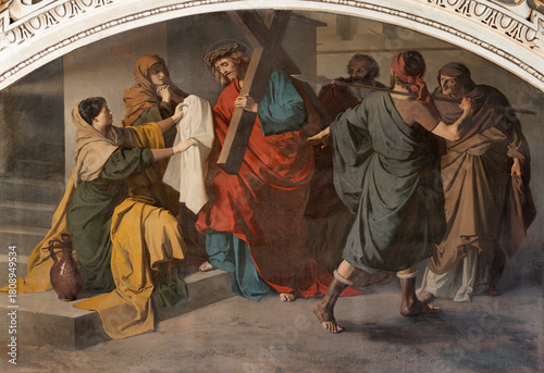 Bild auf Leinwand SALZBURG, AUSTRIA - SEPTEMBER 6, 2025: The painting Veronica wipes the face of Jesus (part of cross way) in the Cathedral by Ludwig Glötzle from second half of 19