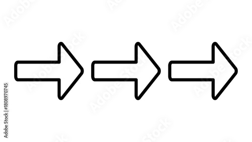 横方向へ三つ続いて並ぶ右向き矢印のイラスト