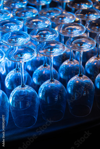 A group of wine glass on the table