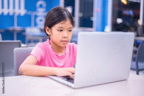 Student Engaged with Technology in a Modern Learning Environment