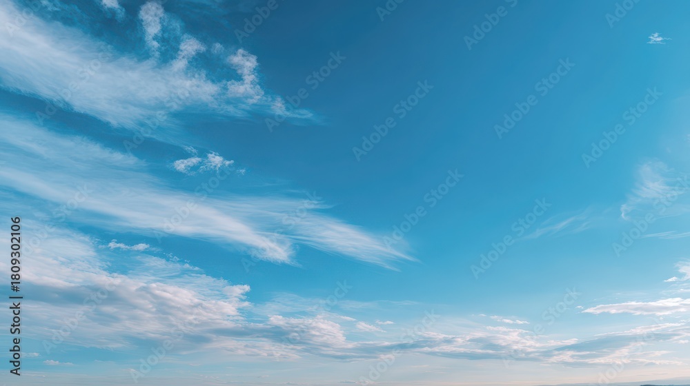 Obraz premium Peaceful cloudscape in cool blue tones suitable for photography and graphic design