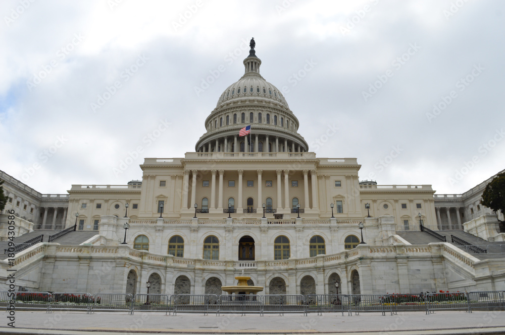 Obraz premium The United States Capitol Building in Washington DC famous Historic Landmark in USA.