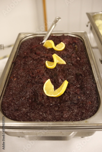 Rotkohl in Schüssel angerichtet