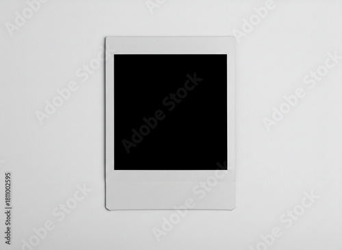 結婚式やアルバム用に最適｜白背景のポラロイドテンプレート Polaroid Photo Template on White Background – Perfect for Wedding Albums