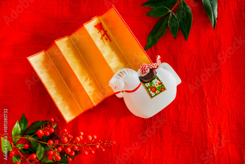 午年の置物_年賀状_俯瞰