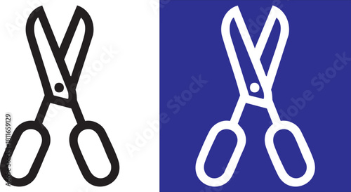 Simple black and white link icon symbolizing connection and navigation