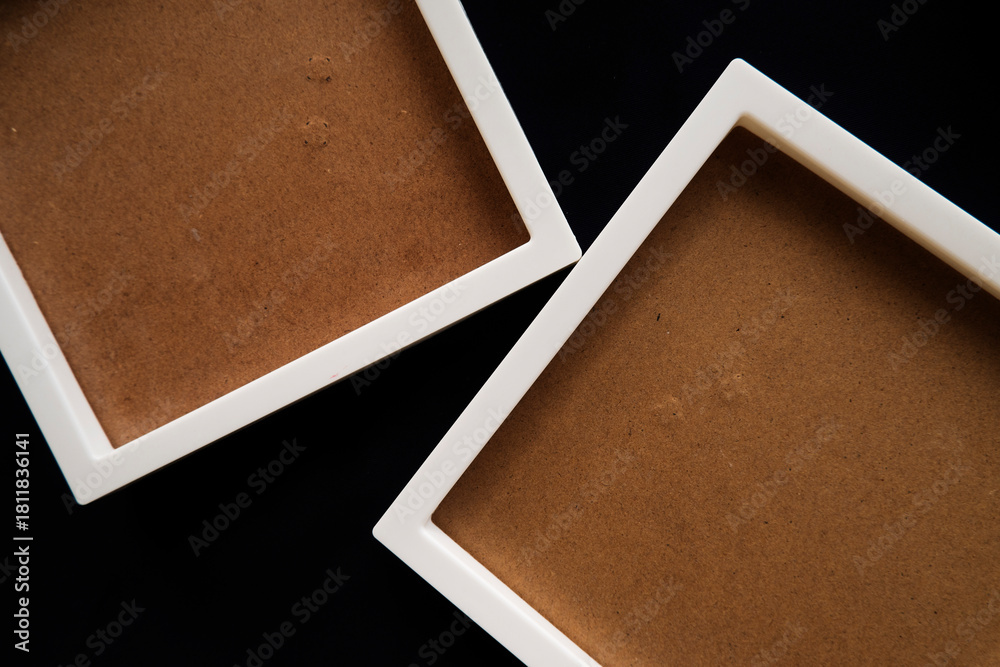 Fototapeta premium Modern Empty Frames for Branding and Design Showcase