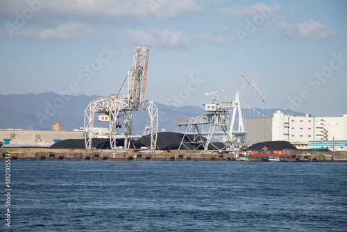 港の石炭積み込み