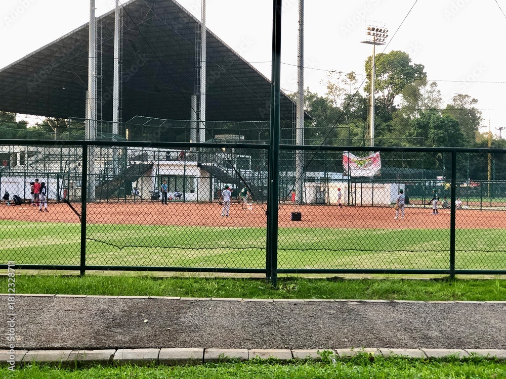 Fototapeta premium view of baseball stadium from outside the fence