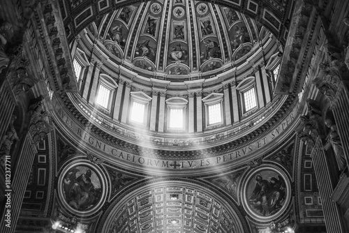 Fotografie basilica of saint peter in rome