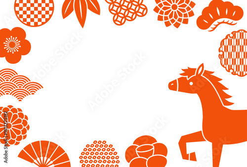 赤い和風の飾りと馬のフレーム