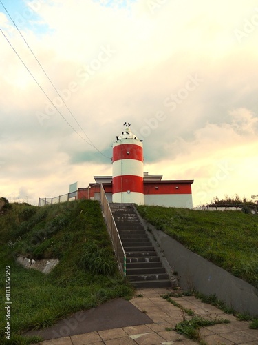 夕暮れの小樽祝津の風景　日和山灯台