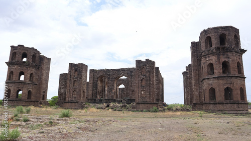 Photos India, Karnataka, Vijayapura, Adil Shahi Mausoleum (Jahan Begum Tomb) the 16th Century Bahamani Dynasty Monuments