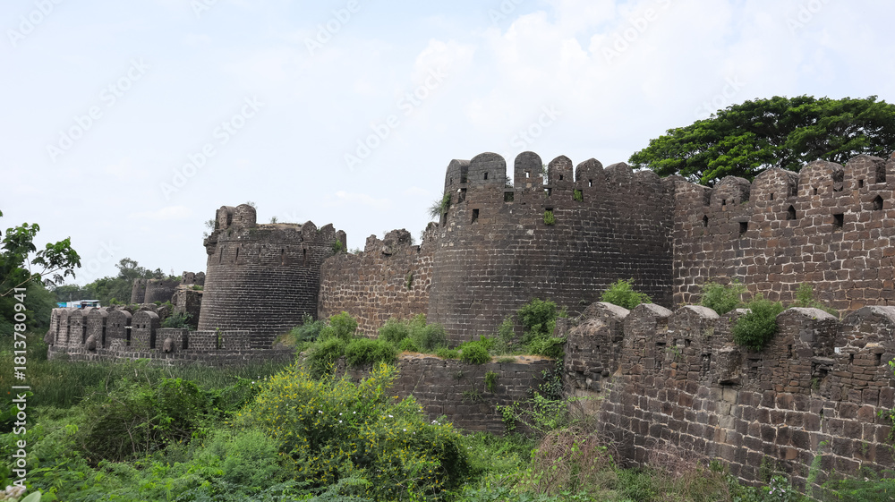 Fototapeta premium India, Karnataka, Vijayapura, Ancient Ruin Fortress of Vijapaura Fort, the 15th Century Fortress.