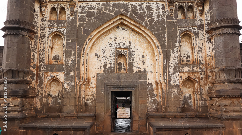 Fototapeta premium India, Karnataka, Vijayapur, Stone Built Entrance of Ibrahim Roza or Ibrahim Tomb, 17th Century Muslim Monument. 
