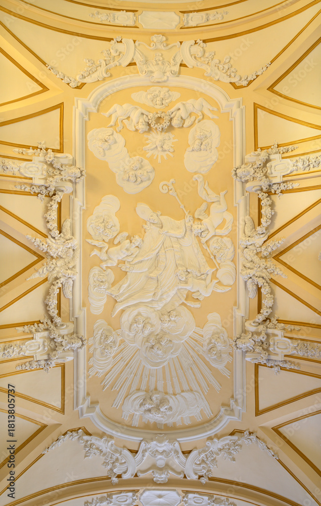 Obraz premium PRAIANO, ITALY - OCTOBER 6, 2025: The ceiling stucco of St. Januarius in the church Chiesa di san Gennaro by unknown abaroque artist.
