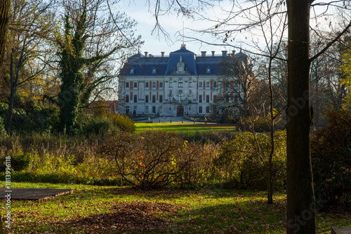 Fototapeta Naklejka Na Ścianę i Meble -  Park Pszczyna ze śląskiego rodu Promnitzów