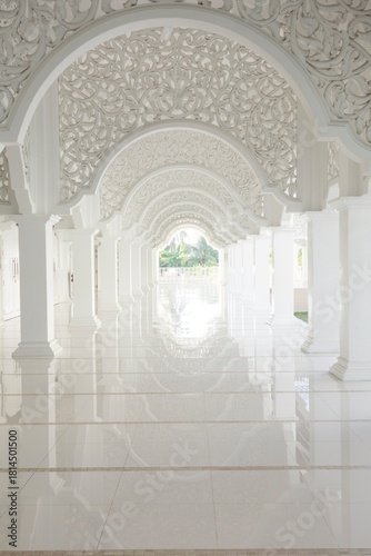 Highkey image of a beautiful intricate arches pattern