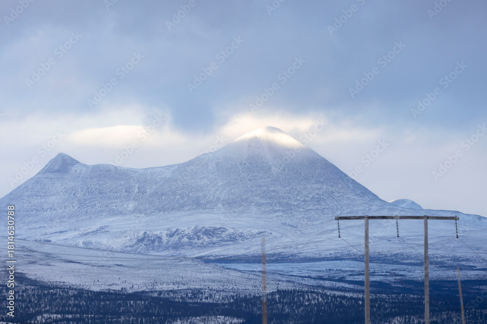 Fototapeta premium snow covered mountain