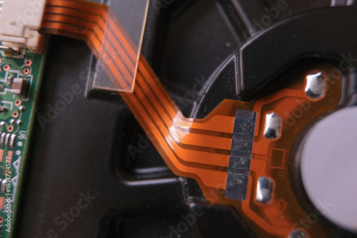 Tableau sur toile 4-line flexible flat ribbon cable on an electromechanical system.