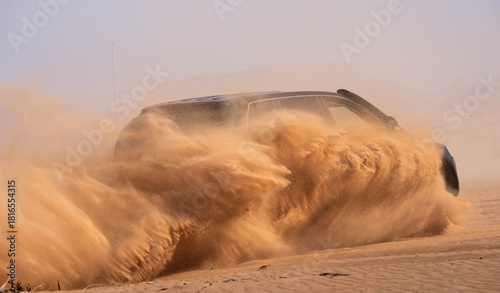 Coches todoterreno por el desierto
