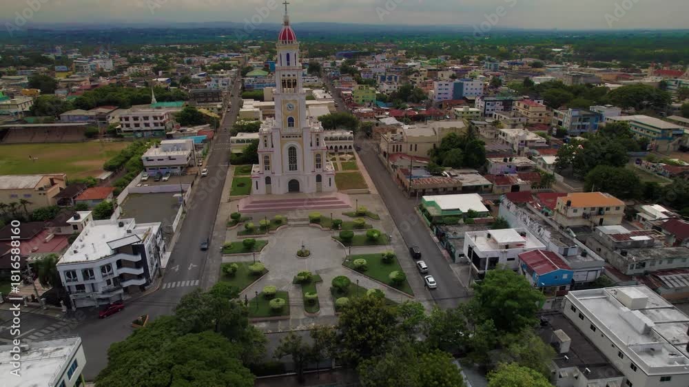La Catedral del Sagrado Corazón de Jesús en Moca, provincia Espaillat ...