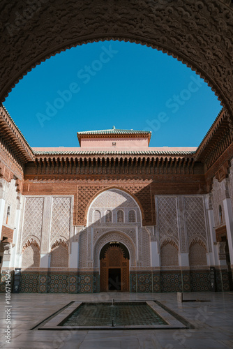 Obraz na plátne A morning in Madrasa Ben Youssef