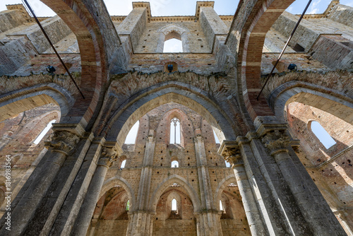 Abbazia di San Galgano Gothic arches - Chiusdino, Italy