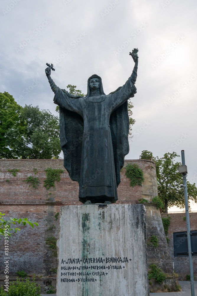 Obraz premium Statue of Saint Catherine - Siena, Italy