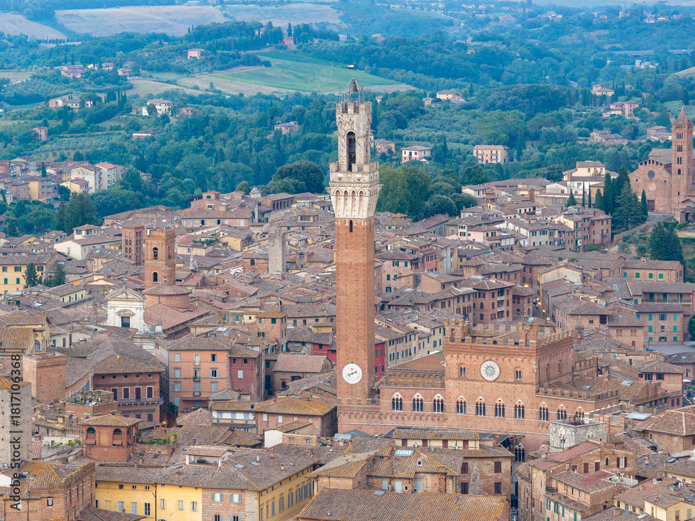 Obraz premium Palazzo Pubblico and Torre del Mangia - Siena, Italy