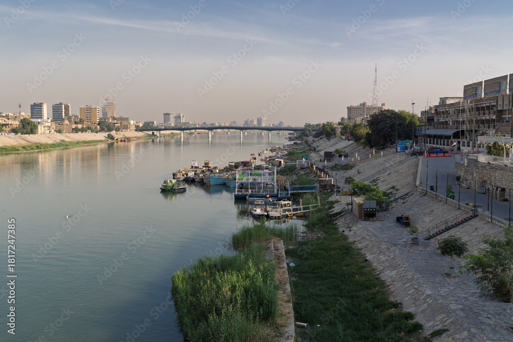 Fototapeta premium Bridges over Tigris river in Baghdad
