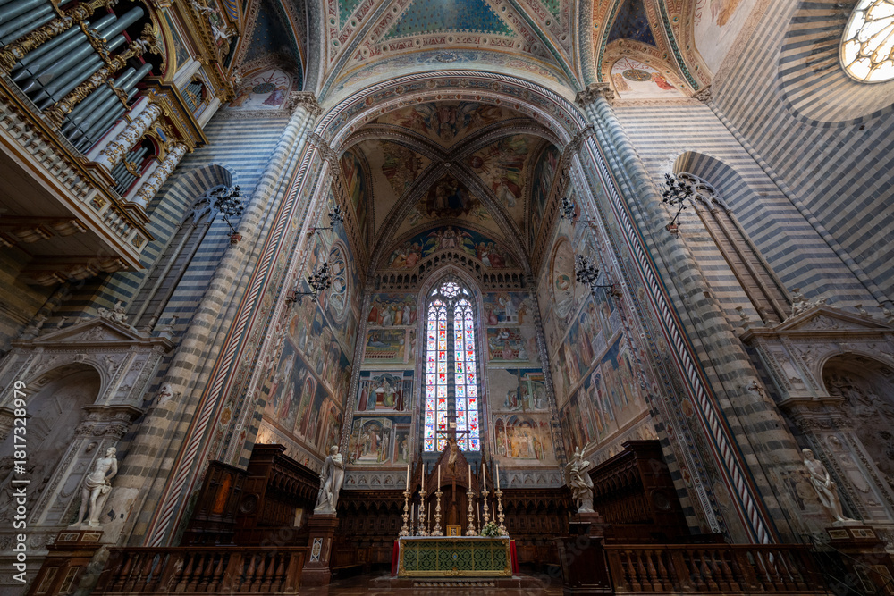 Fototapeta premium Orvieto Cathedral Interior - Orvieto, Italy