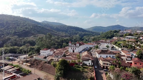Vista aérea da cidade histórica de Santa Bárbara – MG