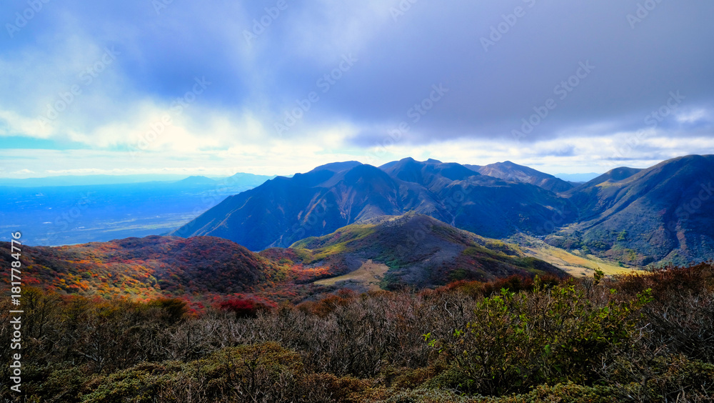 Fototapeta premium 九重の風景