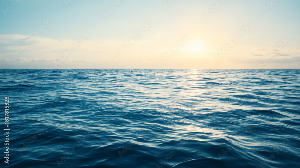 Obraz premium sky over calm sea. beach at sunset. sea and sunny sky on horizon over calm water