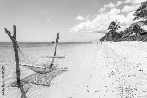 Hamac sur plage du Morne, île Maurice 