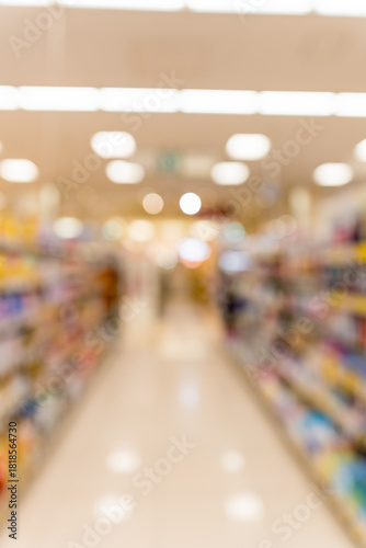 Wallpaper Mural スーパーの棚と商品をぼかした背景｜マーケティング・販促・広告用 Torontodigital.ca
