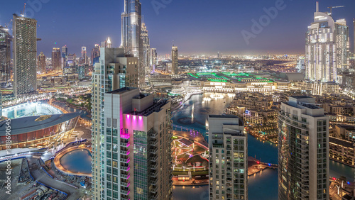 Canvas Print Dubai downtown day to night timelapse