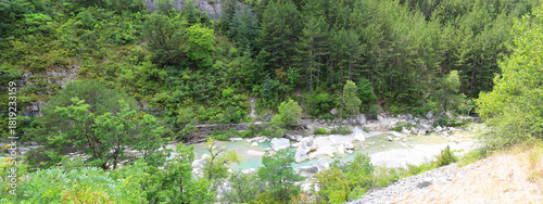 Gorges de la Méouge dans les hautes Alpes
