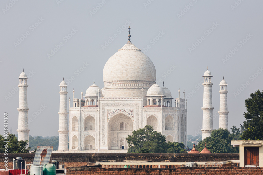 Naklejka premium Taj Mahal Close-Up View from Rooftops in Agra – Architectural Detail Photography