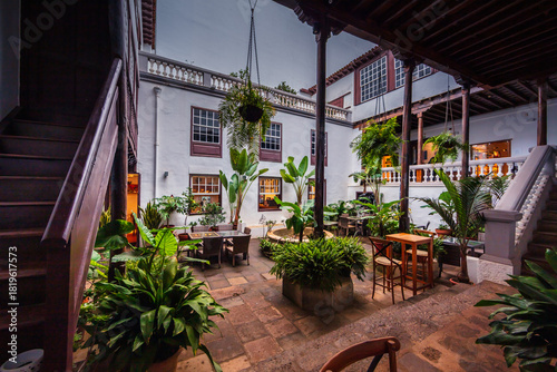 Historischer Innenhof in San Cristóbal de La Laguna, Teneriffa