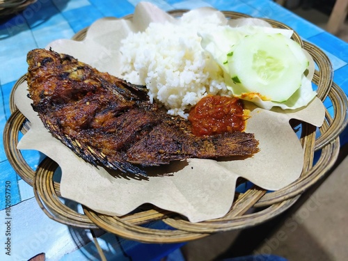 grilled fish breast with vegetables