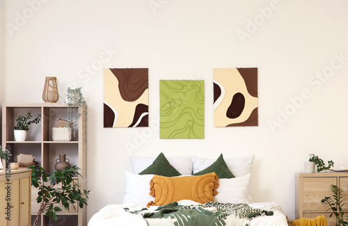 Modern bedroom interior des...