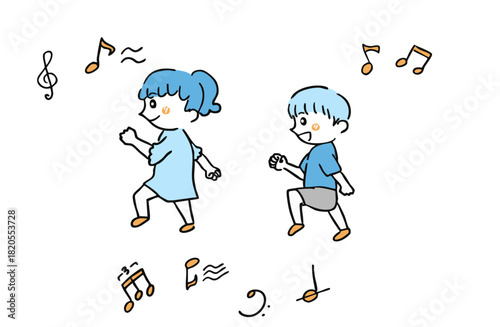 音楽にのって歩く子ども達