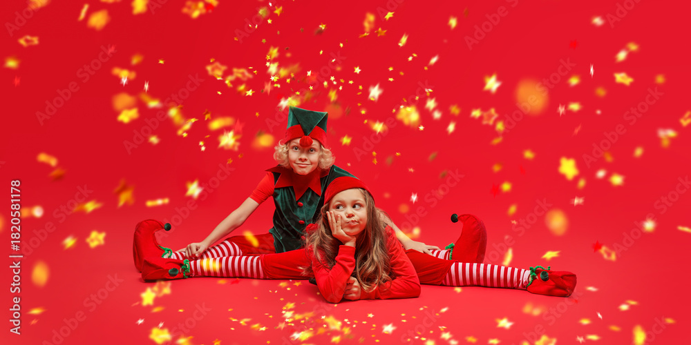 Obraz premium Playful Elf Squad