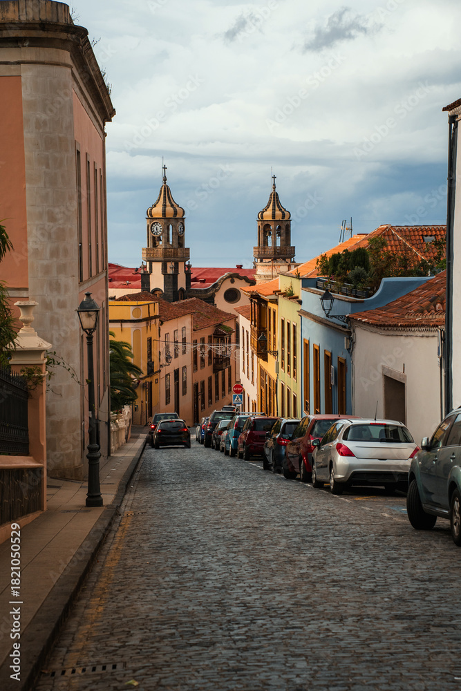 Obraz premium Colonial Architecture and Charming Northern Towns of Tenerife
