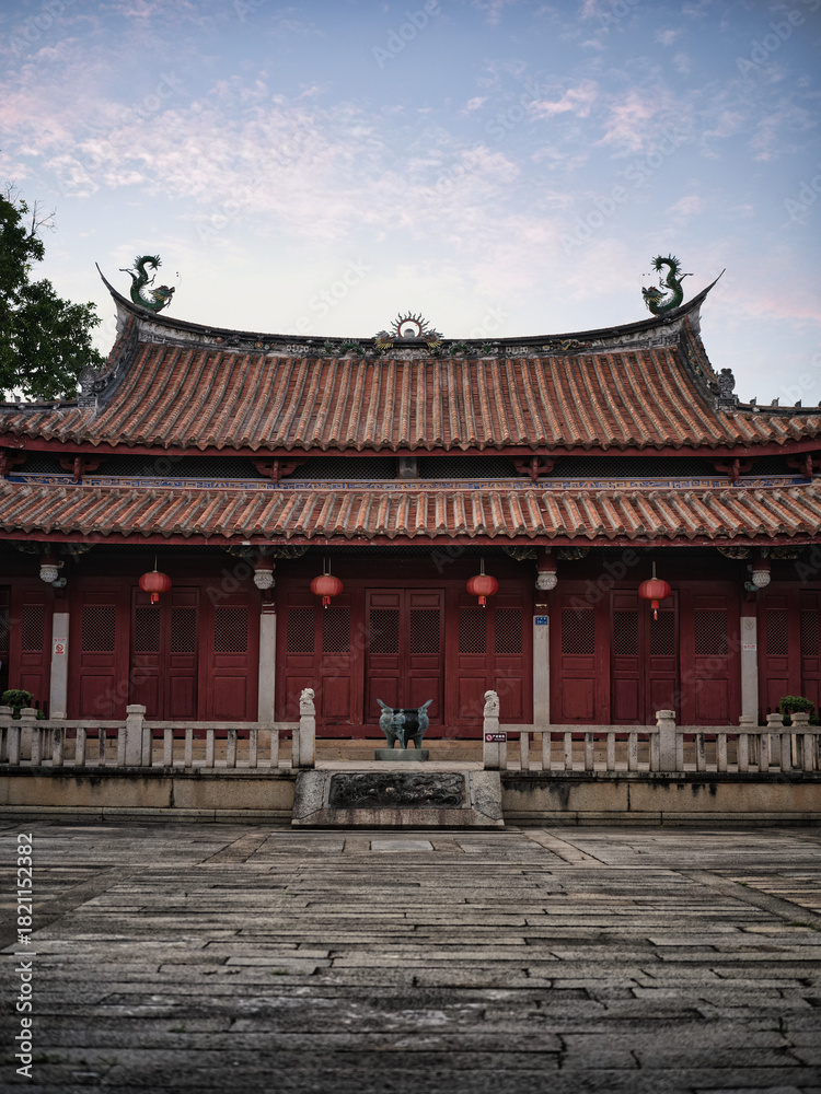 Fototapeta premium Traditional Ancient Building Courtyard in Minnan Style