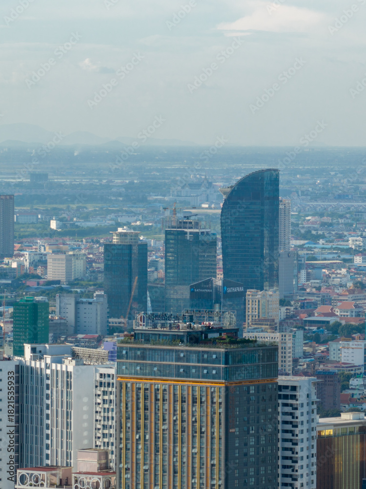 Fototapeta premium Vactana Building at Phonmpenh on Sunset