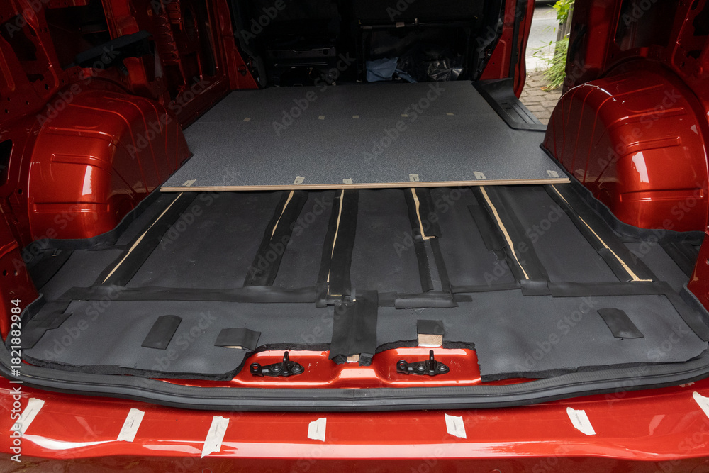 Naklejka premium Camperausbau Konstruktion für eine Bodenplatte 