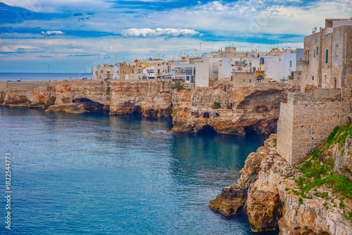 Fototapeta Naklejka Na Ścianę i Meble -  Polignano a Mare (Puglia, Italy)